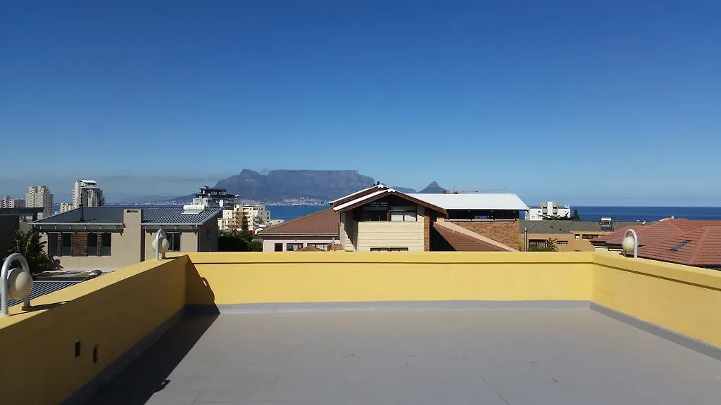 Maison d'hôtes Natalie Guesthouse Bloubergstrand