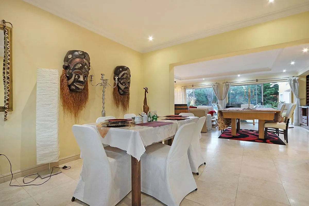 Natalie Guesthouse Bloubergstrand
