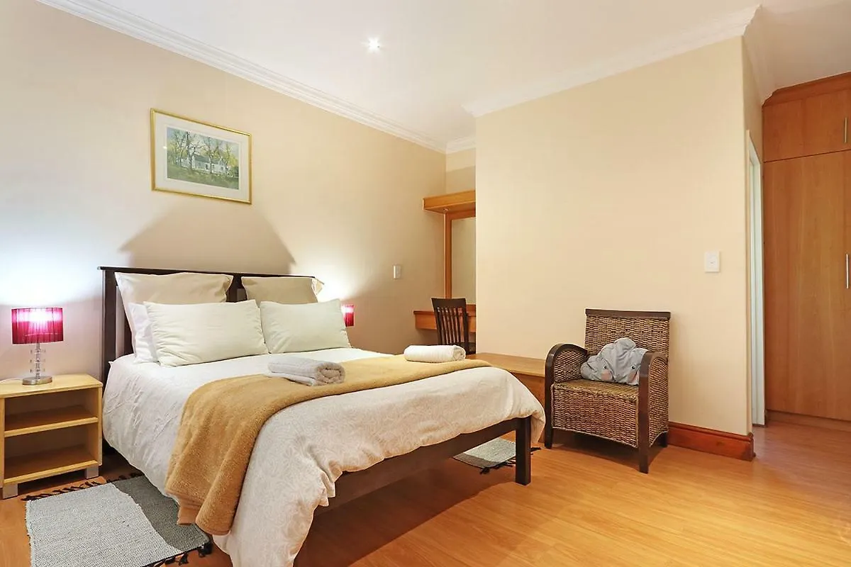 Natalie Guesthouse Bloubergstrand