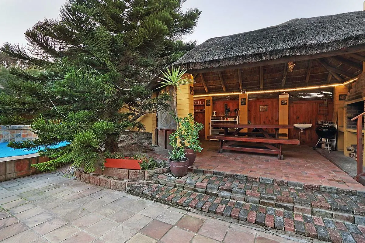 Natalie Guesthouse Bloubergstrand 0*,