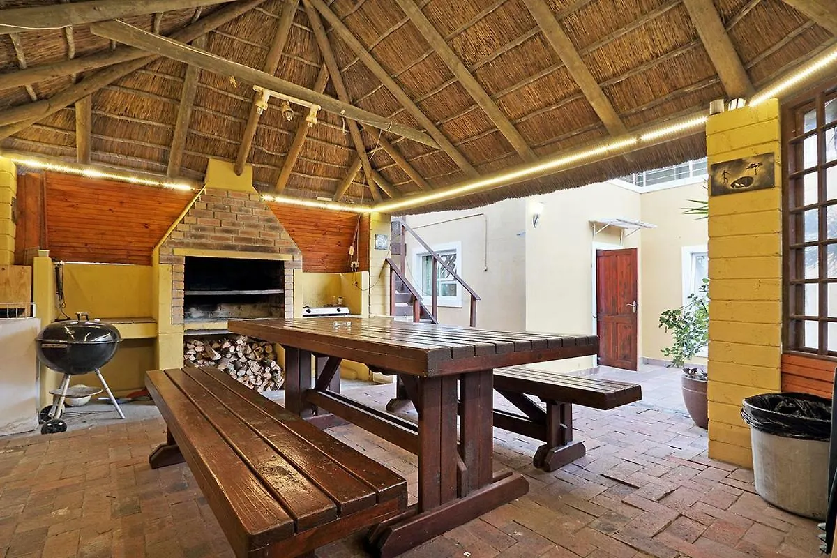 Natalie Guesthouse Bloubergstrand Maison d'hôtes